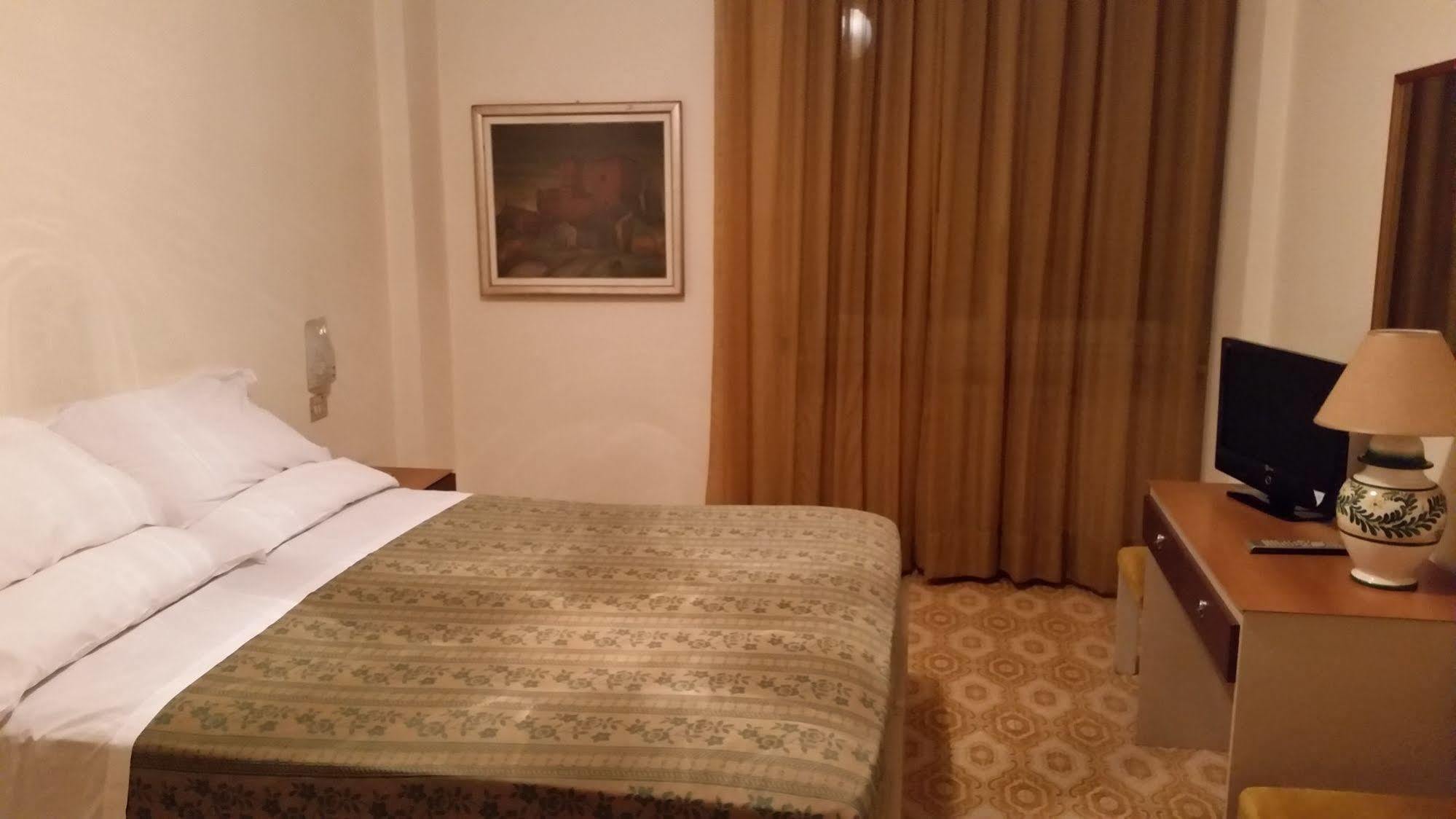 Hotel Sole Nocera Inferiore Exteriör bild